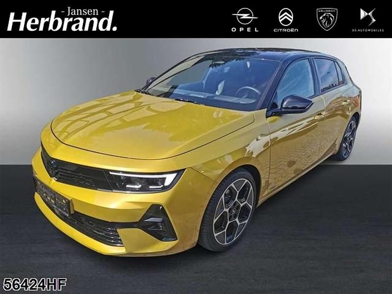 Kult gelb Gebraucht 2022 Opel Astra Ultimate Limousine | 21.490 € (Teuer) - Bild 1/4