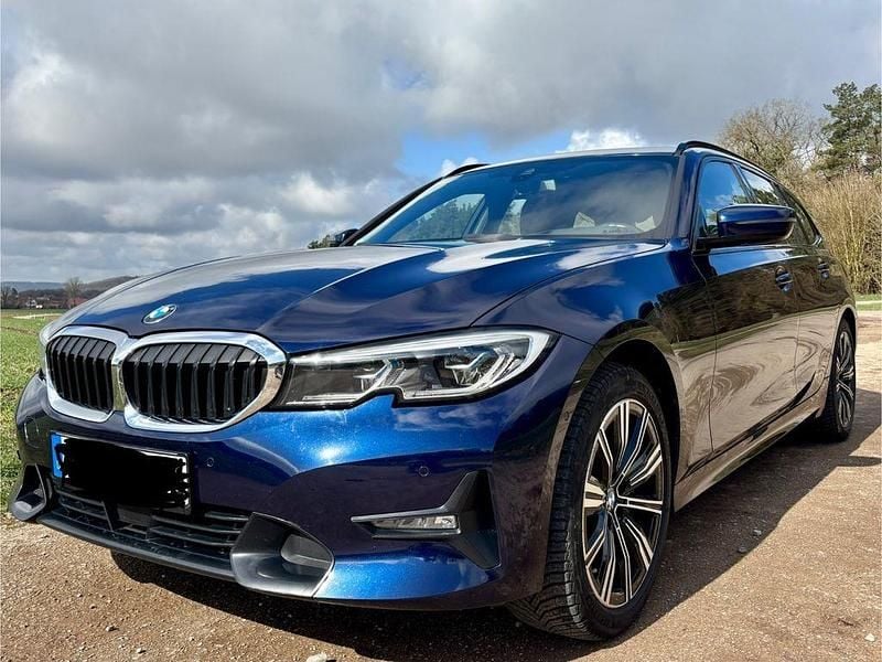 Gebraucht BMW 330 Shadowline 286 PS (210 kW) 2022 Blau Kombi