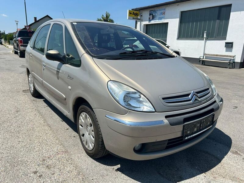 Gebraucht Citroën Xsara Picasso 90 PS (66 kW) 2004 Beige Van / Kleinbus