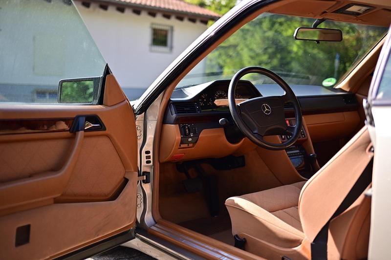 Gebraucht Mercedes E320 220 PS (161 kW) 1995 Coupé