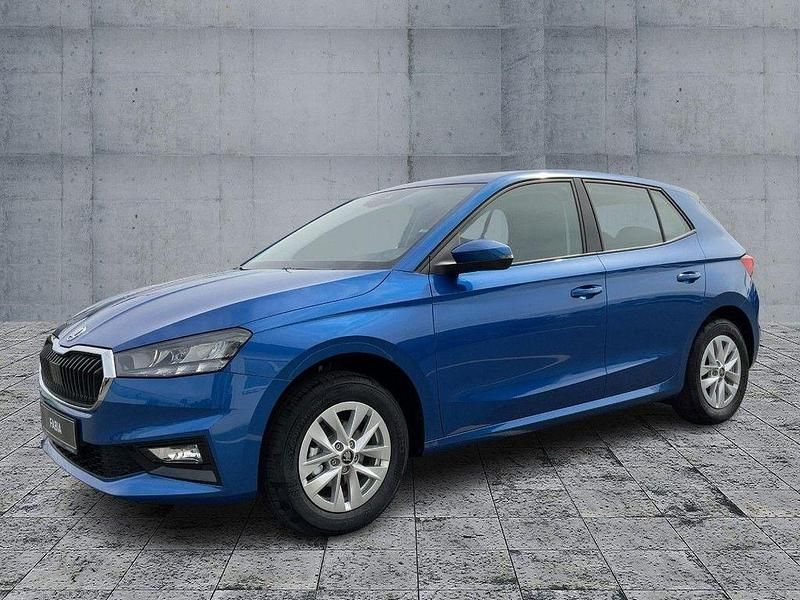 Blau Neu 2025 Skoda Fabia Limousine | 17.570 € (Fairer Preis) - Bild 1/4