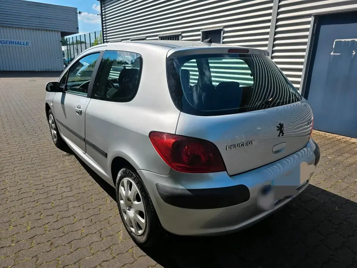 Gebraucht Peugeot 307 109 PS (80 kW) 2003 Grau Limousine