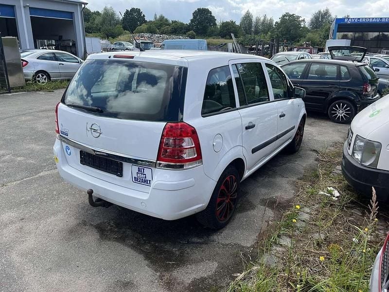 Gebraucht Opel Zafira Selection 116 PS (85 kW) 2010 Weiß Van / Kleinbus