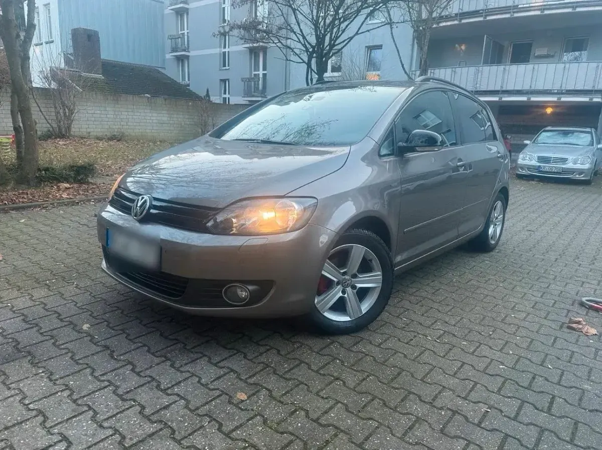 Gebraucht VW Golf VII 122 PS (89 kW) 2012 Braun Kleinwagen