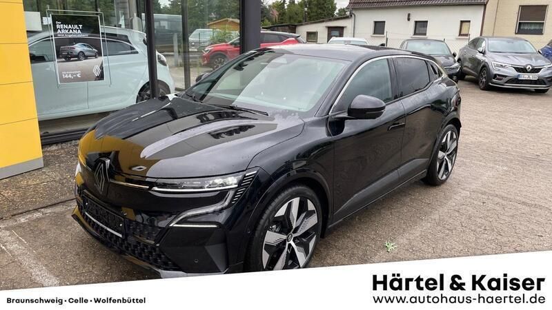 Black pearlschwarz metallic (schwarz) Gebraucht 2024 Renault Mégane | 33.389 € - Bild 1/4