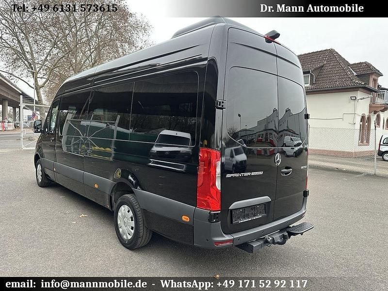 Gebraucht Mercedes Sprinter 170 PS (125 kW) 2024 Schwarz/baltic black Van