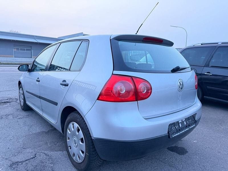 Gebraucht VW Golf V Trendline 105 PS (77 kW) 2007 Silber Limousine