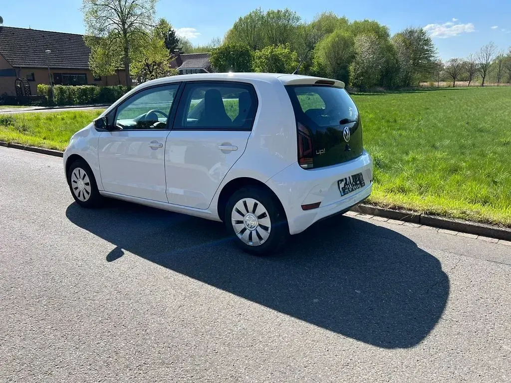 Second-hand VW up! move up! 60 CP (44 kW) 2020 Alb Hatchback