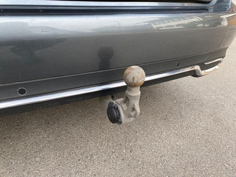 Gebraucht Mercedes C250 Avantgarde 204 PS (150 kW) 2017 Grau Kombi