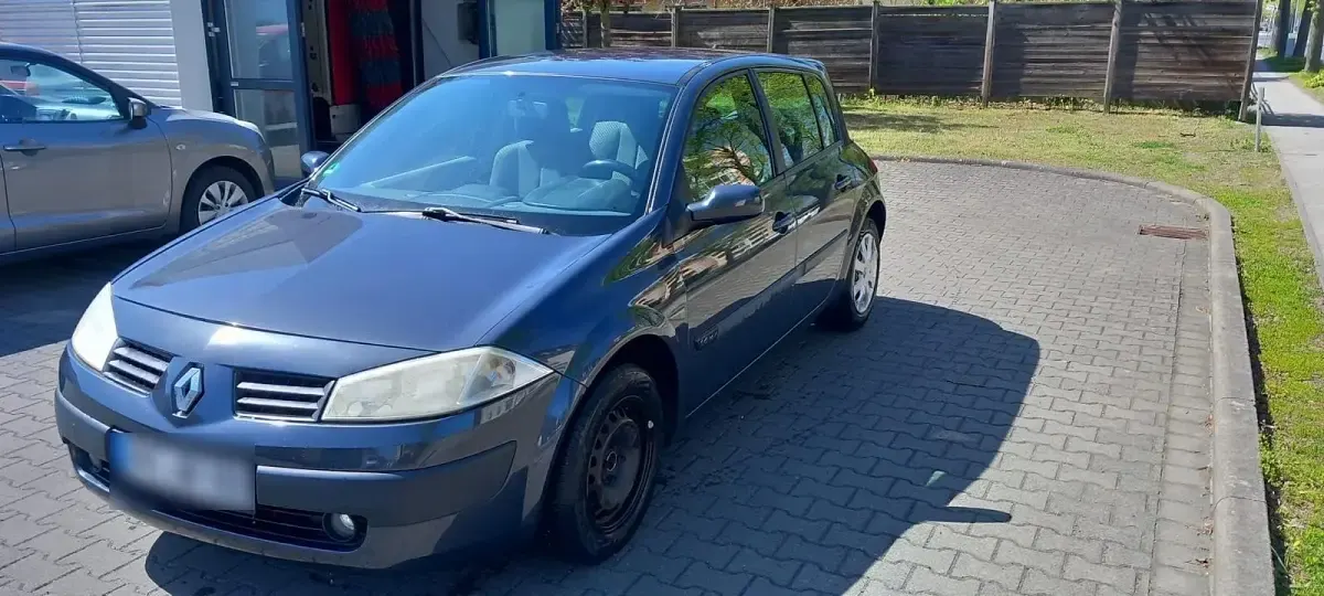 Gebraucht Renault Mégane 101 PS (74 kW) 2004 Grau Kleinwagen