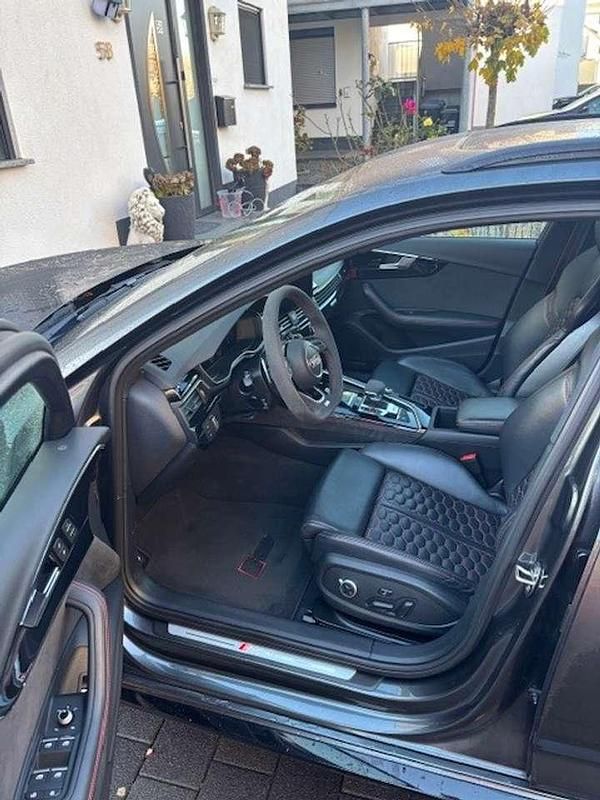 Gebraucht Audi RS4 450 PS (330 kW) 2024 Grau Kombi