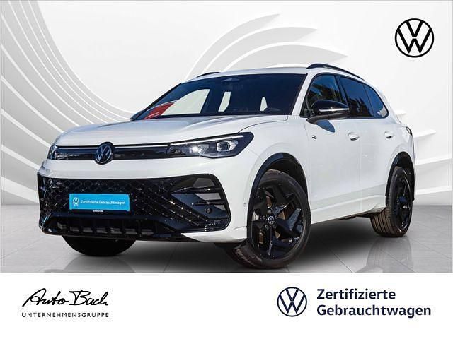Weiß (pure white) Gebraucht 2024 VW Tiguan R-line SUV | 45.480 € (Teuer) - Bild 1/4