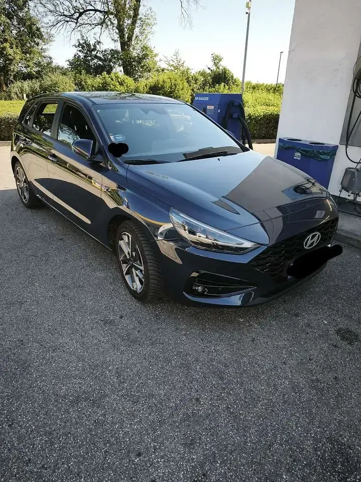 Gebraucht Hyundai i30 Advantage 101 PS (74 kW) 2024 Blau Kombi