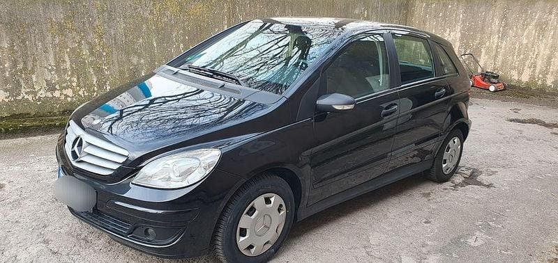 Gebraucht Mercedes B170 116 PS (85 kW) 2008 Schwarz Van / Kleinbus