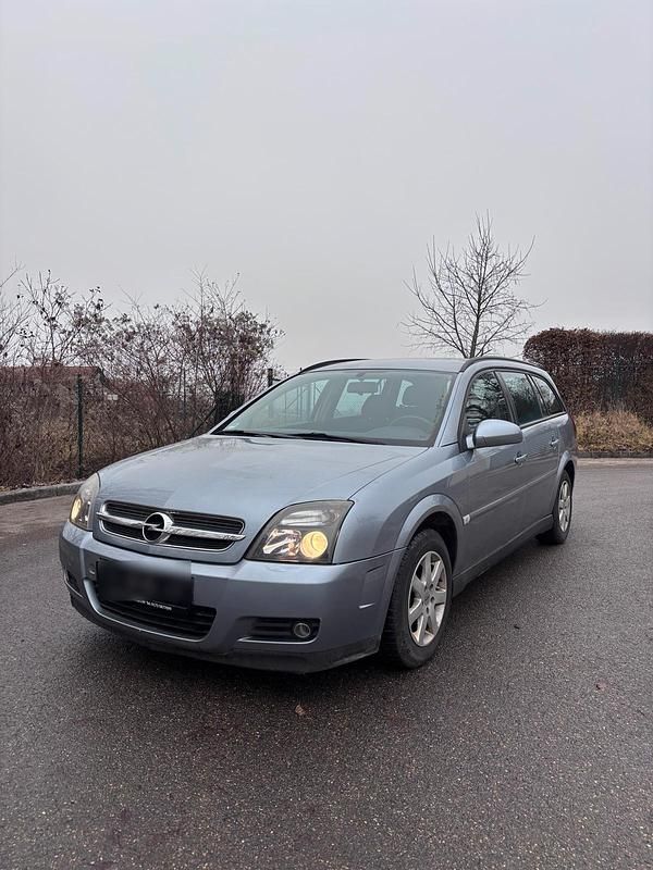 Grau Gebraucht 2005 Opel Vectra Kombi | 699 € (Superpreis) - Bild 1/4