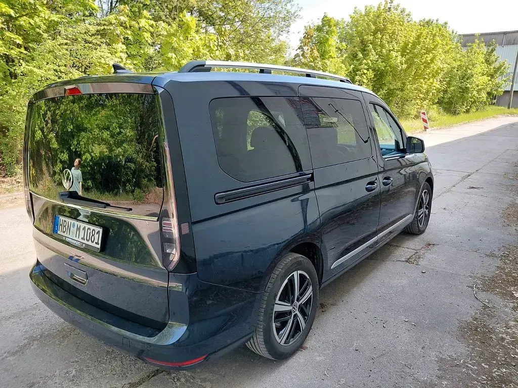 Gebraucht VW Caddy Maxi California 122 PS (89 kW) 2023 Blau Van / Kleinbus
