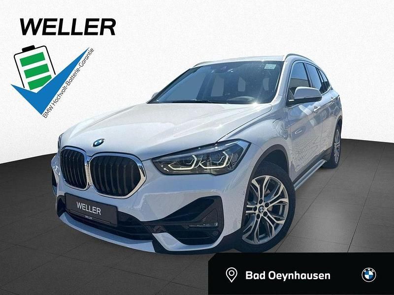 Alpinweiss iii (weiß) Gebraucht 2020 BMW X1 Performance SUV | 22.950 € (Fairer Preis) - Bild 1/4