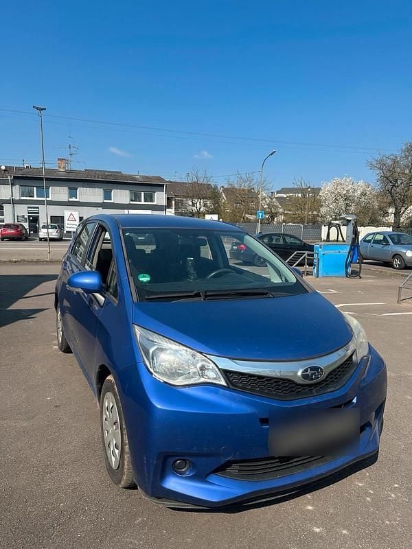Gebraucht Subaru Trezia 89 PS (65 kW) 2011 Blau Kleinwagen