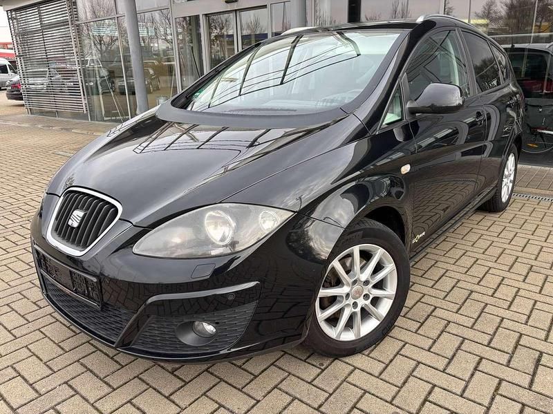 "universo" schwarz Gebraucht 2013 Seat Altea XL Copa Van / Kleinbus | 6.999 € (Fairer Preis) - Bild 1/4