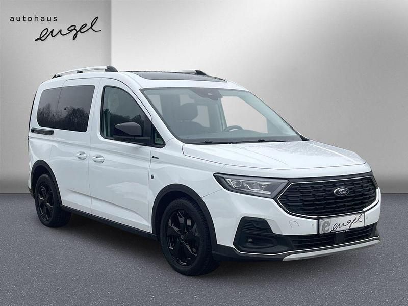 Gebraucht Ford Tourneo Connect Active 122 PS (89 kW) 2022 Frozen white Van / Kleinbus