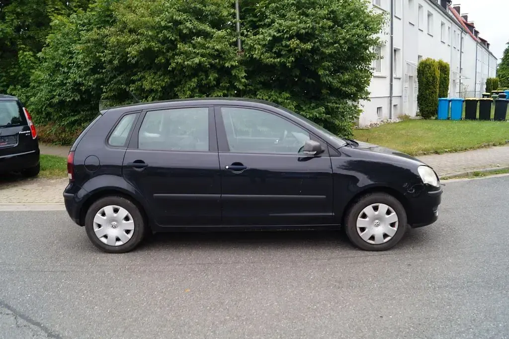 Gebraucht VW Polo 80 PS (58 kW) 2009 Schwarz Kleinwagen