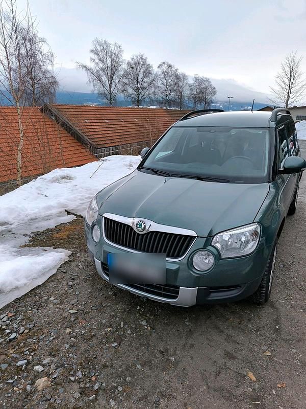 Gebraucht Skoda Yeti 140 PS (102 kW) 2012 Grün SUV