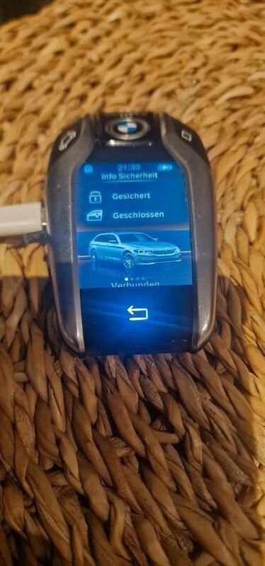 Blau Gebraucht 2020 BMW 530 Kombi | 29.850 € (Superpreis) - Bild 1/4