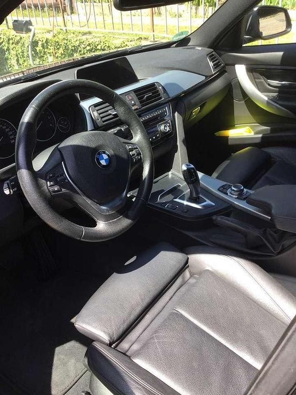 Gebraucht BMW 320 Sport Line 190 PS (139 kW) 2018 Schwarz Limousine