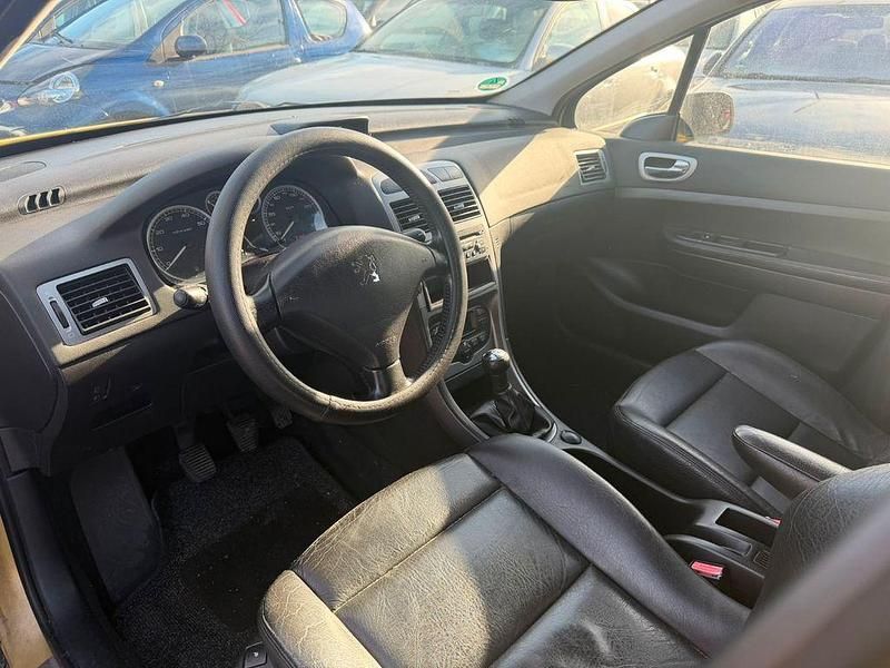 Gebraucht Peugeot 307 109 PS (80 kW) 2002 Silber Limousine