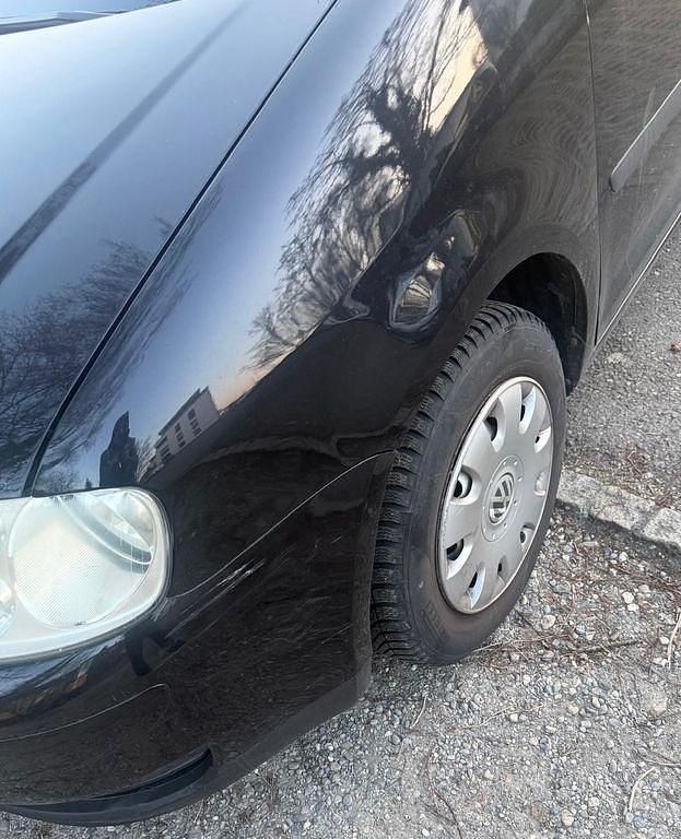 Gebraucht VW Touran 101 PS (74 kW) 2003 Van / Kleinbus