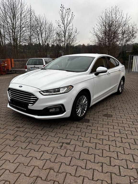 Weiß Gebraucht 2022 Ford Mondeo Limousine | 13.800 € (Fairer Preis) - Bild 1/4