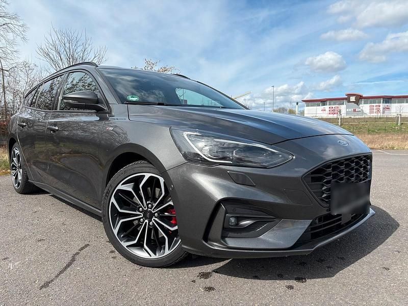 Gebraucht Ford Focus ST-Line 150 PS (110 kW) 2018 Grau Kombi