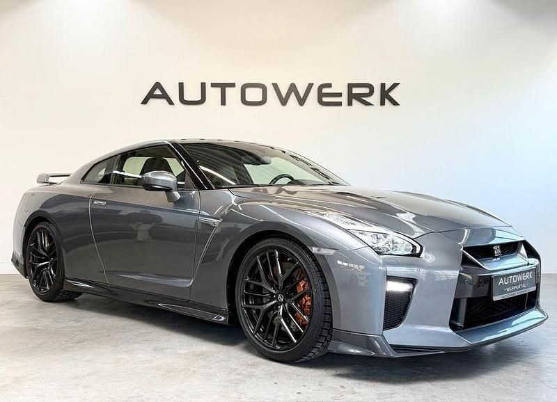 Grau Gebraucht 2018 Nissan GT-R Prestige Coupé | 119.999 € (Superpreis) - Bild 1/4