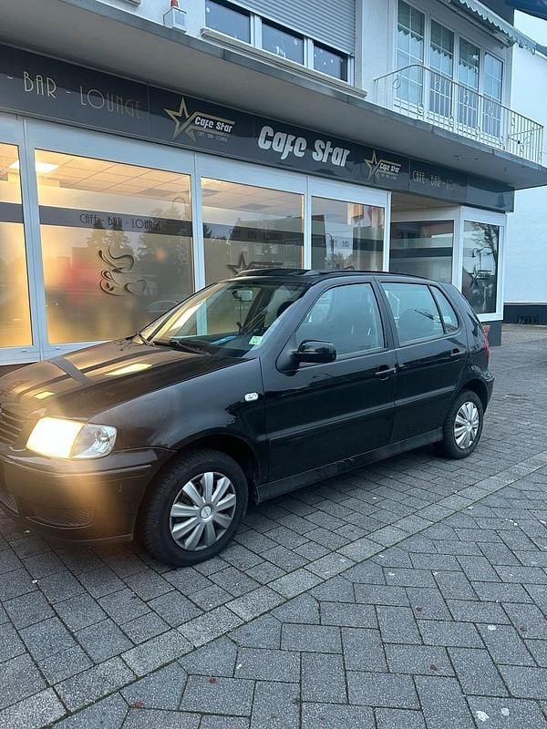 Gebraucht VW Polo 50 PS (36 kW) 2004 Schwarz Kleinwagen