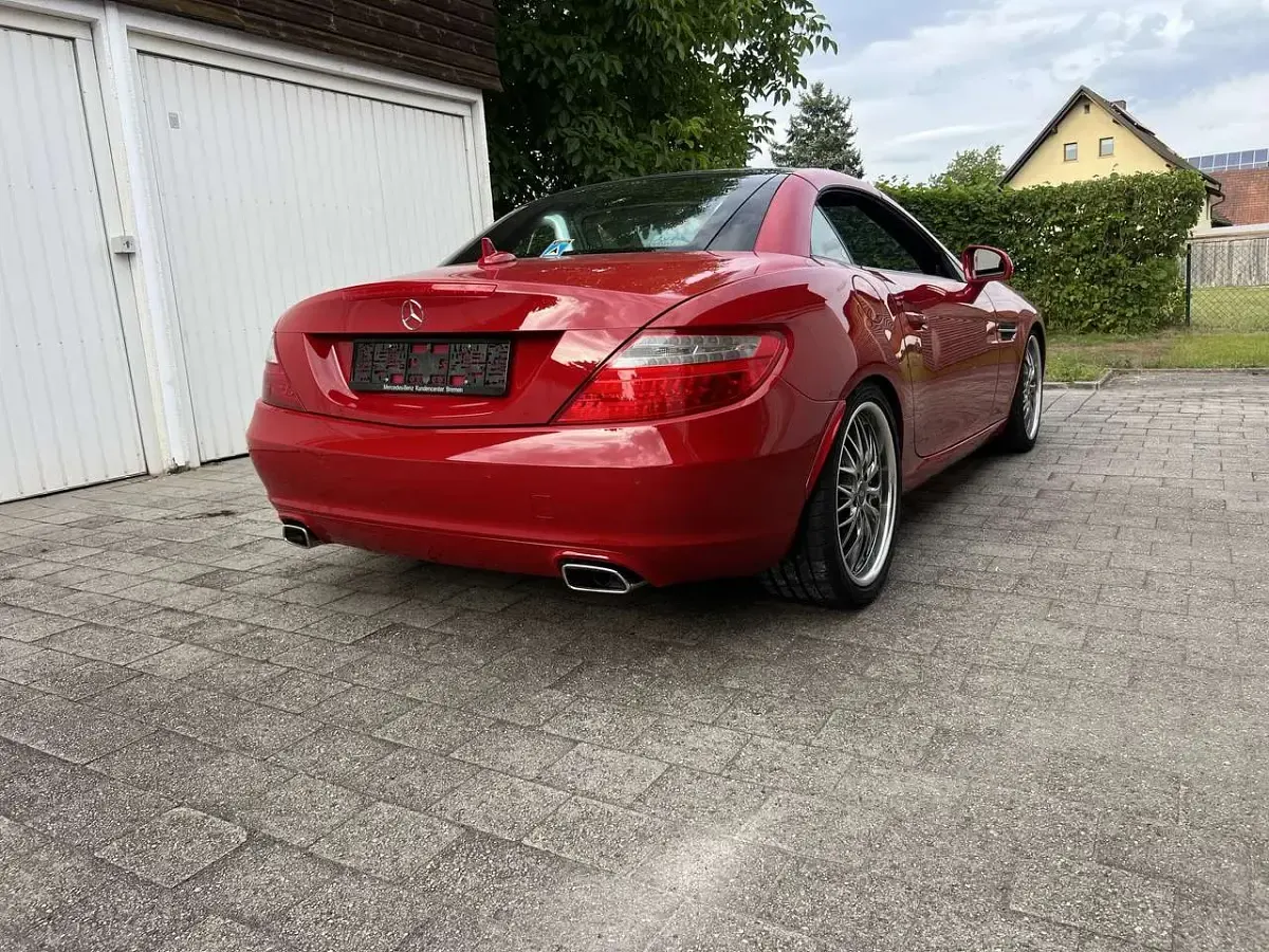 Gebraucht Mercedes SLK250 204 PS (150 kW) 2012 Rot Cabrio