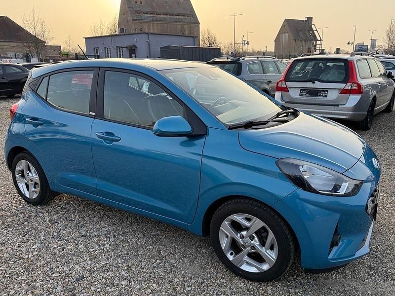 Gebraucht Hyundai i10 84 PS (61 kW) 2020 Blau Kleinwagen