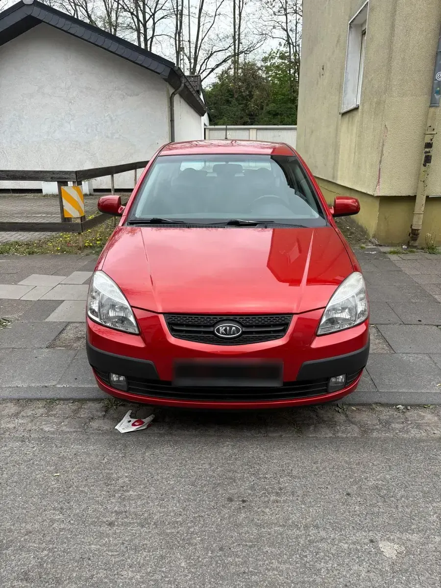 Usata Kia Rio 97 CV (71 kW) 2006 Rosso Berlina