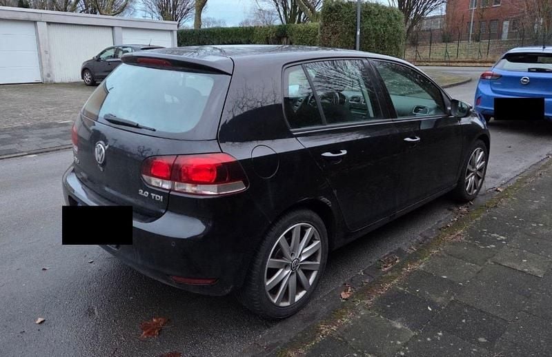 Gebraucht VW Golf VI 140 PS (102 kW) 2010 Schwarz Kleinwagen