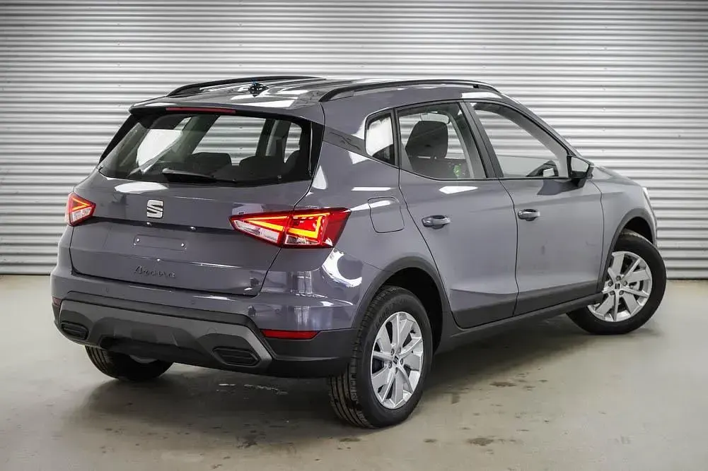 Neu Seat Arona Reference 95 PS (69 kW) 2026 Graphene grau metallic (r6) SUV