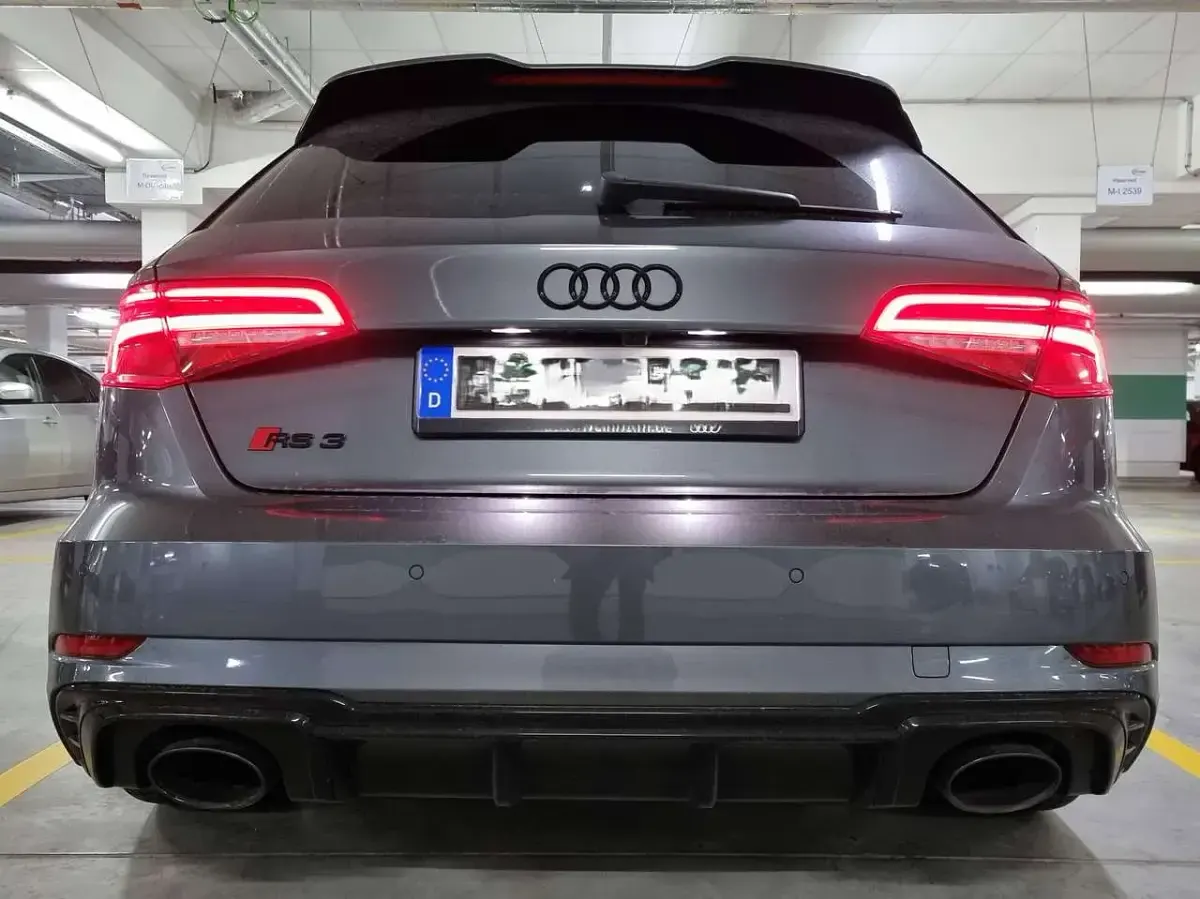 Gebraucht Audi RS3 400 PS (294 kW) 2019 Grau Limousine