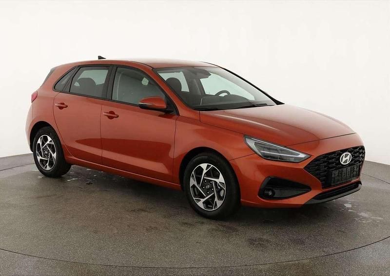 Jupiter orange metallic Gebraucht 2025 Hyundai i30 Limousine | 22.090 € (Guter Preis) - Bild 1/4