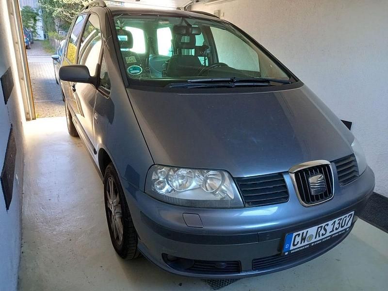 Usata Seat Alhambra Reference 140 CV (102 kW) 2008 Grigio Monovolume