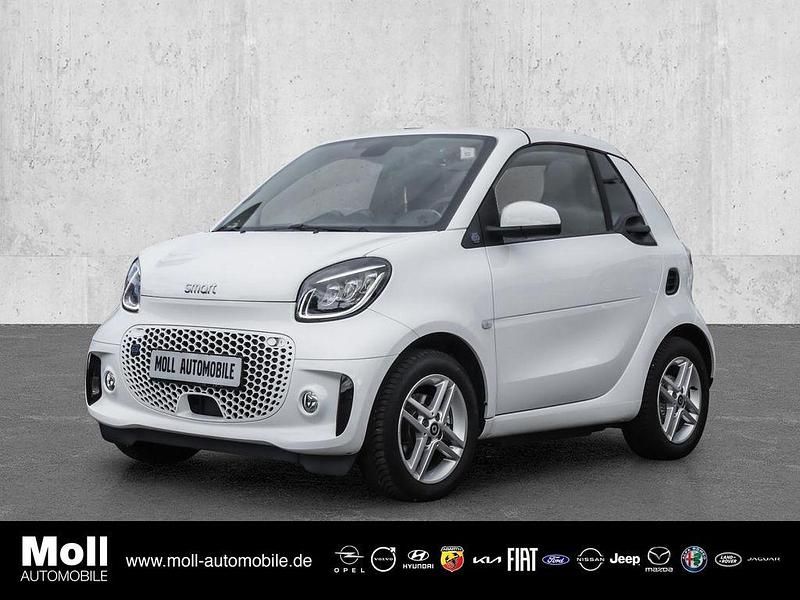Weiss Gebraucht 2023 Smart ForTwo Electric Drive Cabrio | 14.690 € (Fairer Preis) - Bild 1/4
