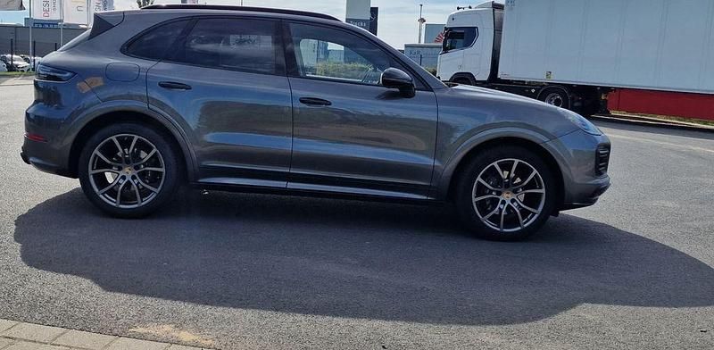 Gebraucht Porsche Cayenne 340 PS (250 kW) 2019 Grau SUV