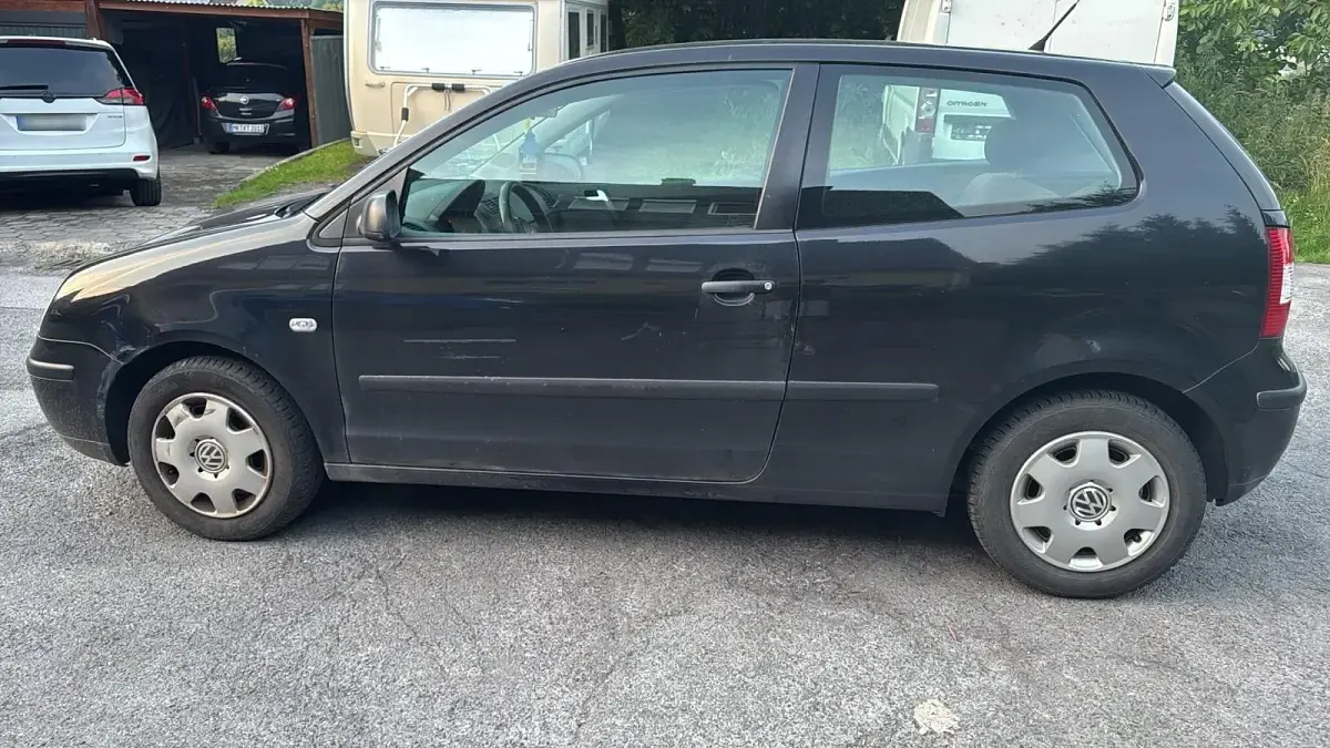 Gebraucht VW Polo 54 PS (39 kW) 2003 Schwarz Kleinwagen