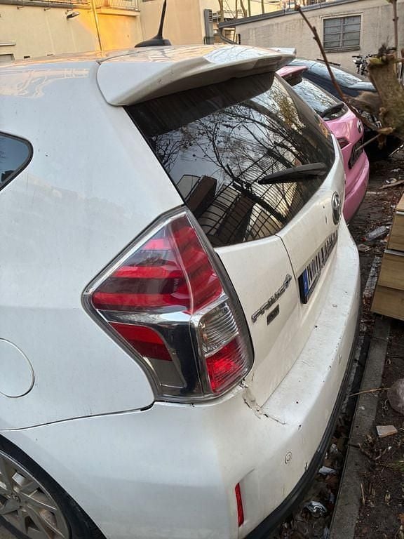 Gebraucht Toyota Prius+ 136 PS (100 kW) 2019 Weiß Van / Kleinbus