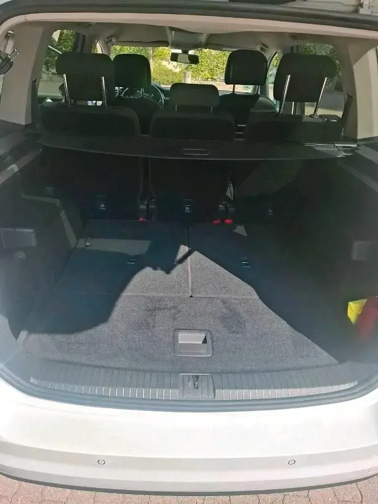 Gebraucht VW Touran Sound 150 PS (110 kW) 2018 Weiß Van / Kleinbus