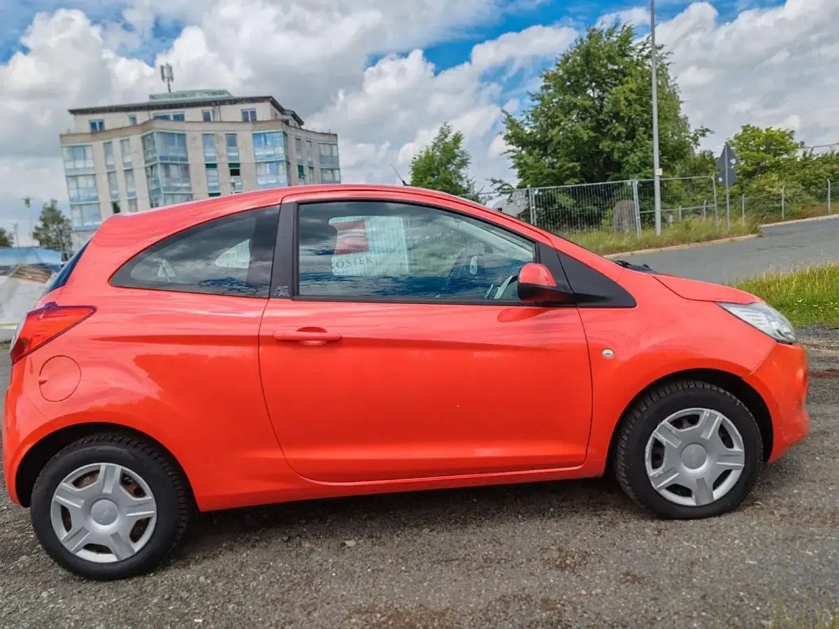 Gebraucht Ford Ka Trend 69 PS (50 kW) 2011 Rot Kleinwagen
