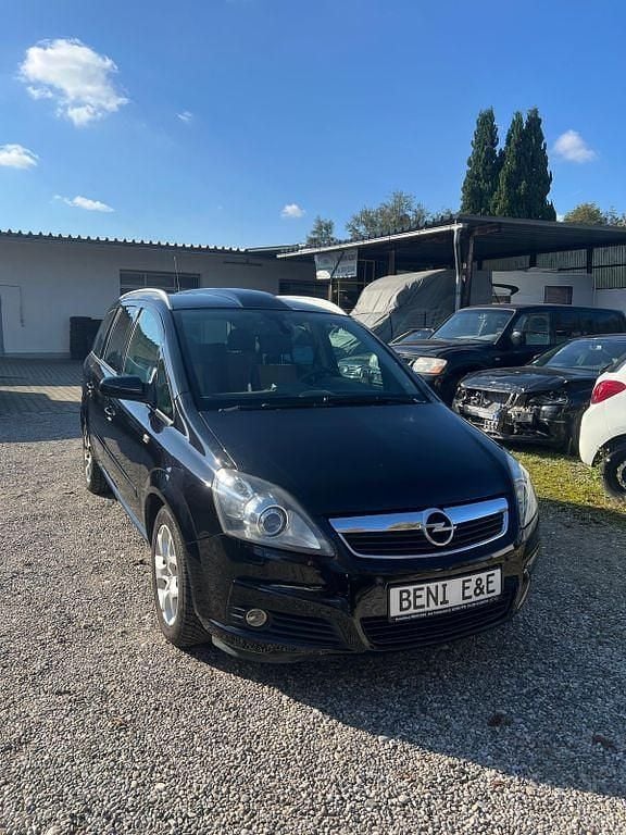 Schwarz Gebraucht 2006 Opel Zafira Cosmo Van / Kleinbus | 5.600 € - Bild 1/4