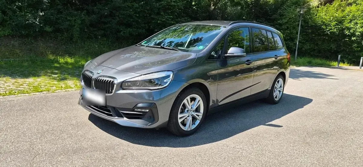 Gebraucht BMW 220 Gran Tourer Advantage 178 PS (130 kW) 2020 Grau Van / Kleinbus